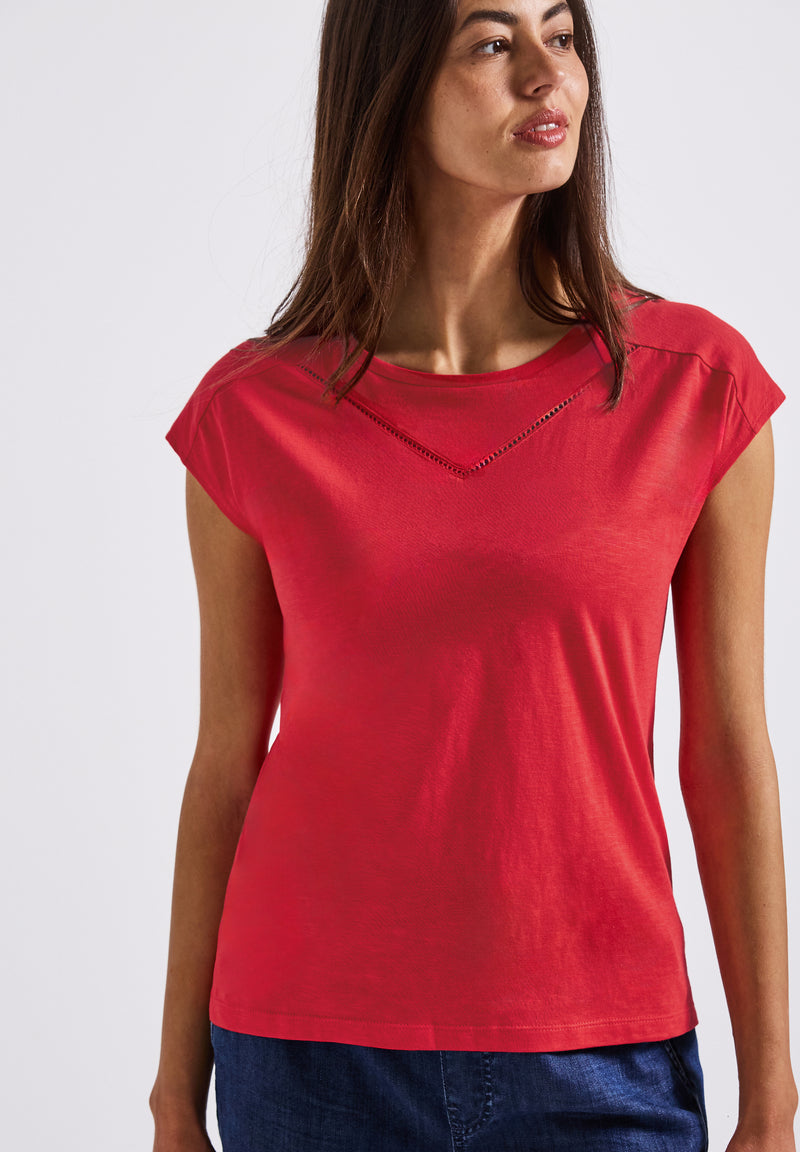 Shirt mit Dekotape