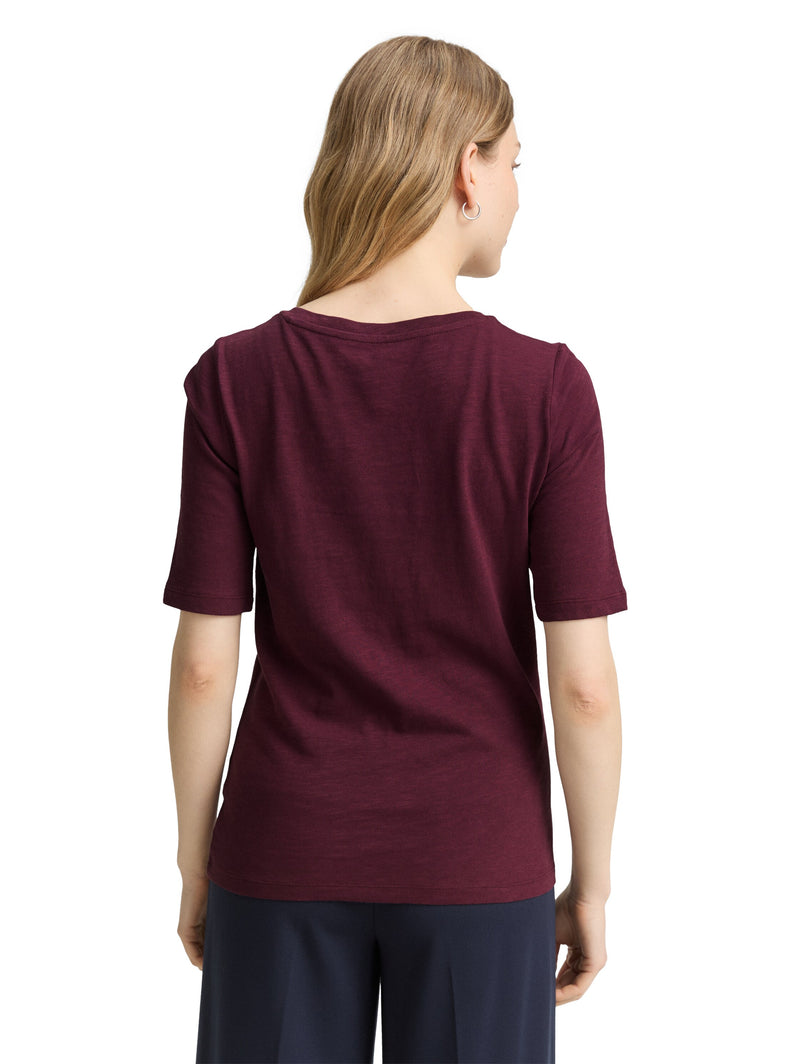 T-Shirt mit V-Ausschnitt