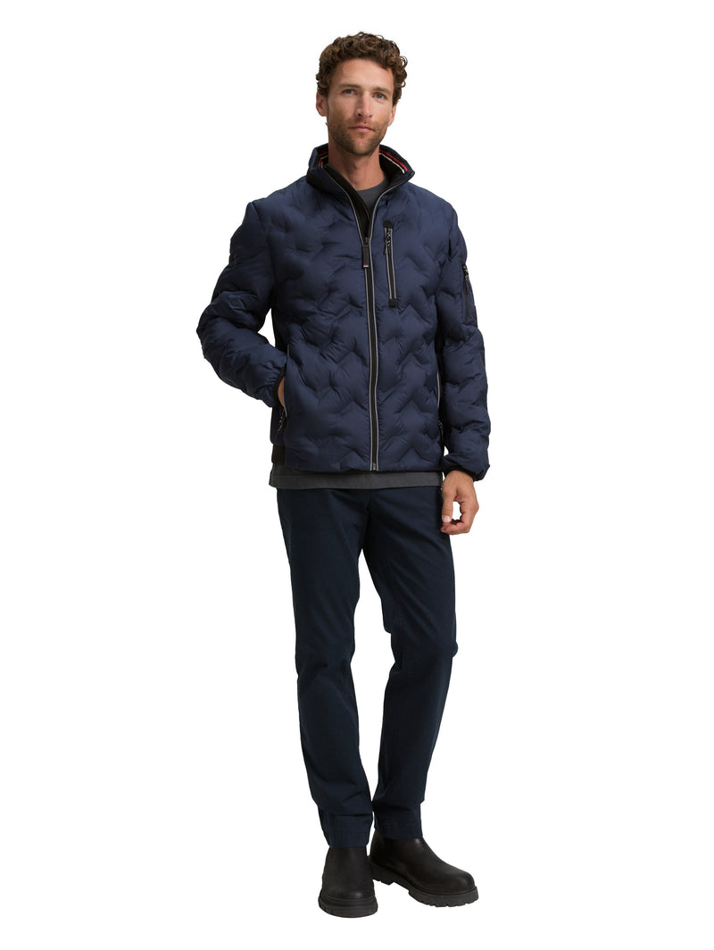 Hybrid Steppjacke mit verstaubarer Kapuze