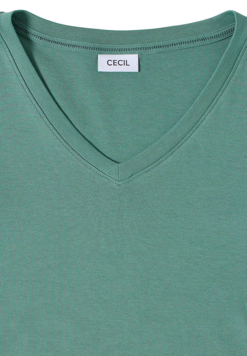 Basic V-Neck Shirt