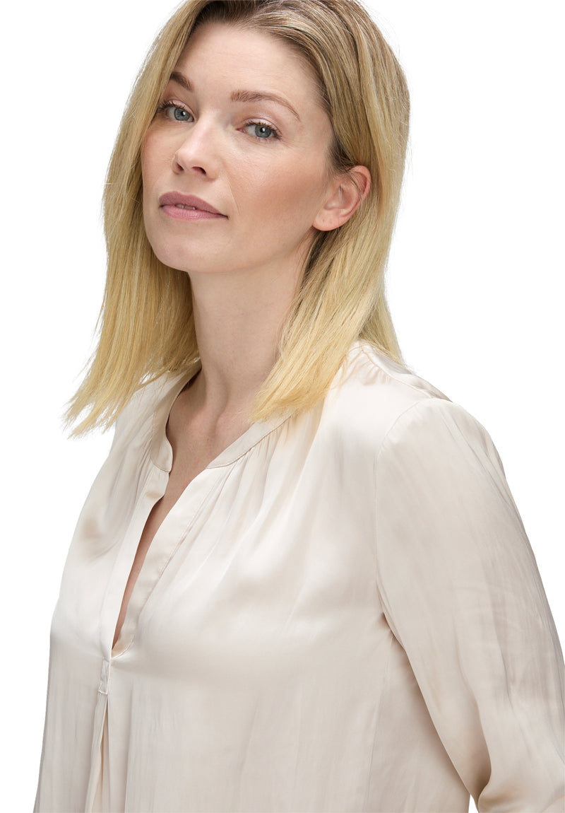 Satin-Bluse