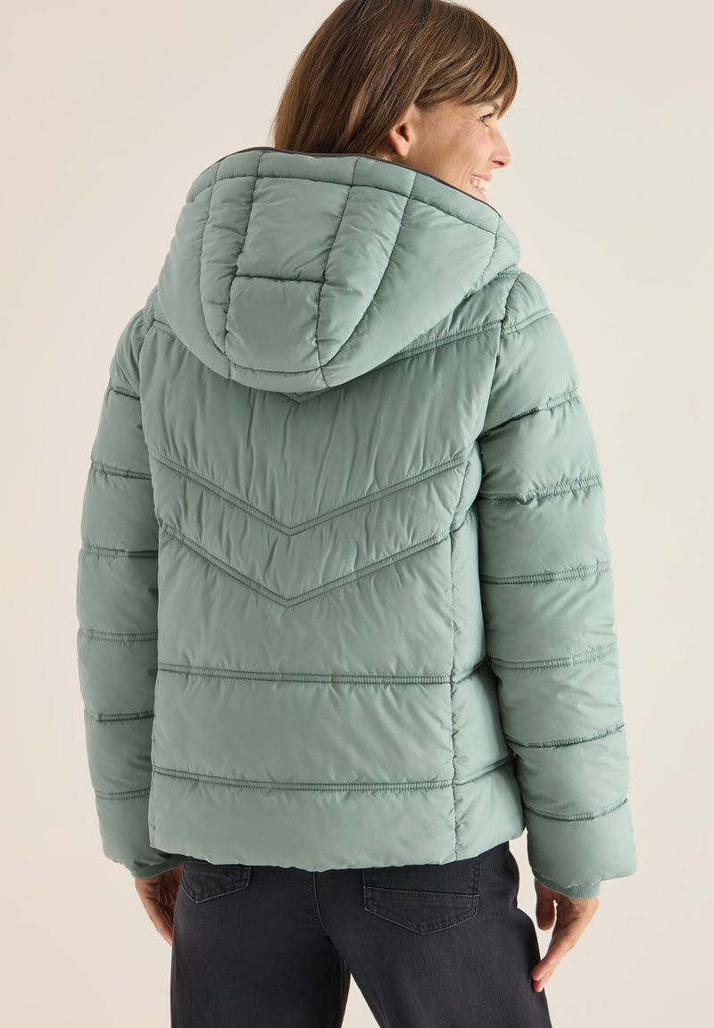 Steppjacke mit Kapuze