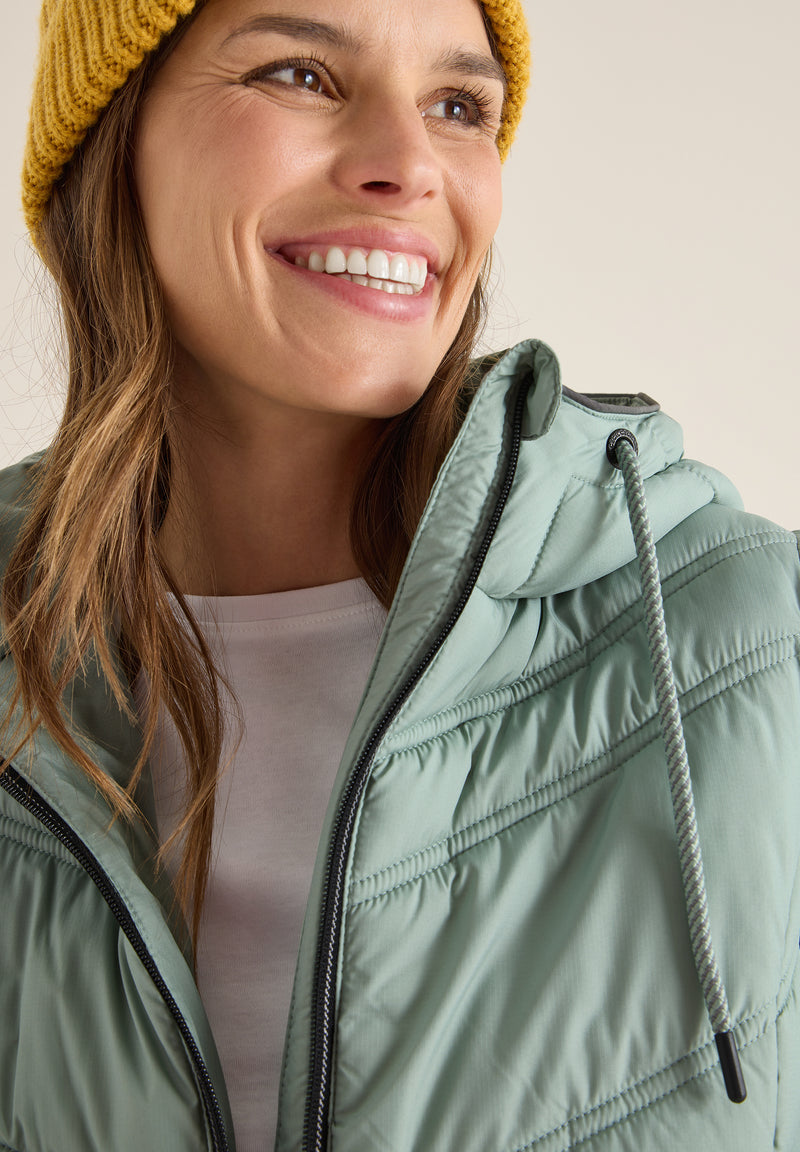 Steppjacke mit Kapuze