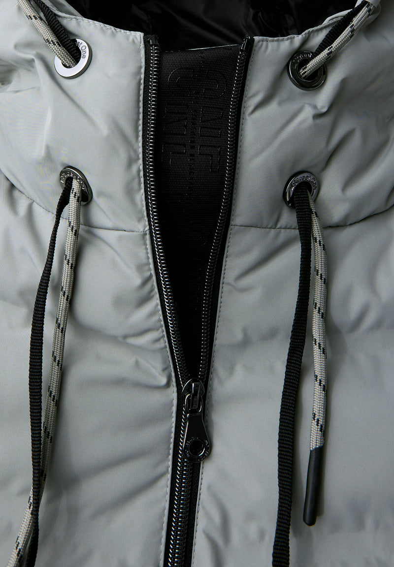 Jacke mit geklebten Nähten