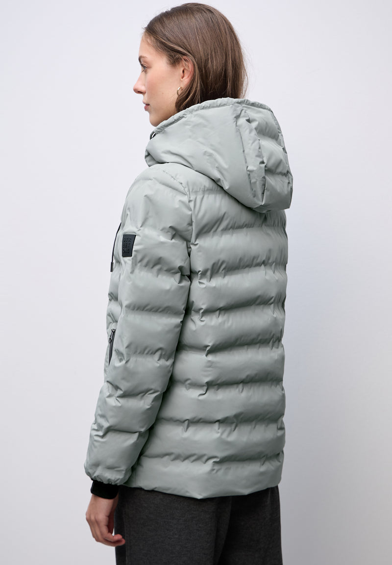 Jacke mit geklebten Nähten