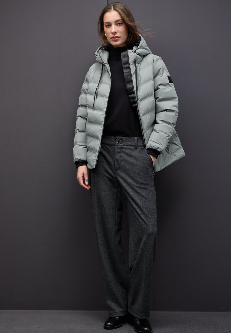 Jacke mit geklebten Nähten